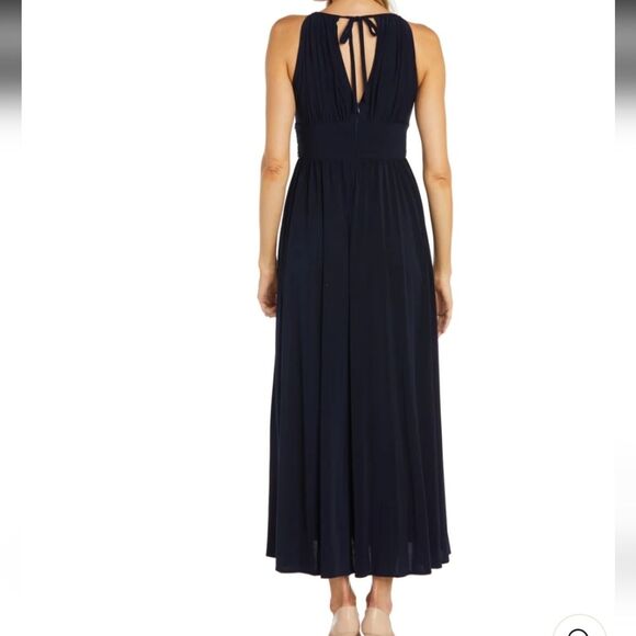 R&M Richard Gown Long Dress Black Sequin Midriff Bare Shoulders Front Slit Sz 6P - Picture 3 of 10